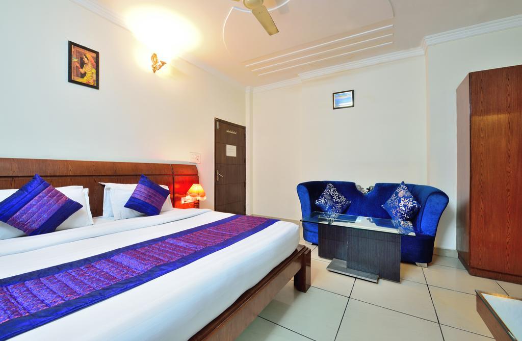 Centra Inn Nueva Delhi Exterior foto